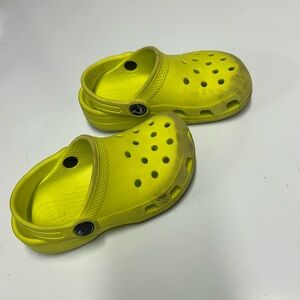 EUC CROCS yellow size 8 toddler